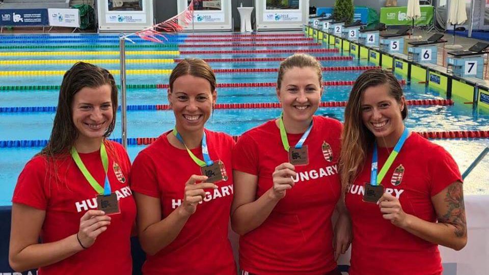 Eb-bronzérmesek a HSÚVC szenior úszói! 
